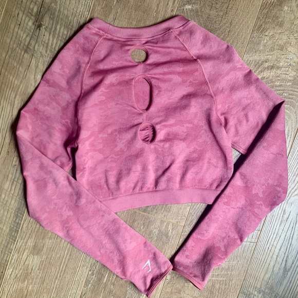 Gymshark Rose Cropped Top with Back Cutout - Picture 2 of 8